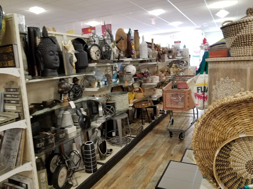 Department Store «T.J. Maxx & HomeGoods», reviews and photos, 2314 Remi Dr, Melbourne, FL 32940, USA