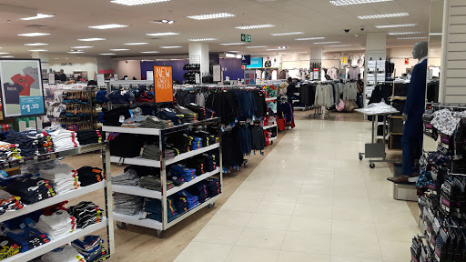 Stores to buy amazona women's clothing Luton