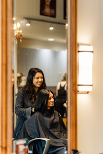 C'zar Salon Spa - Bolingbrook - Photo 7 - Car repair in Bolingbrook, IL, Aurora