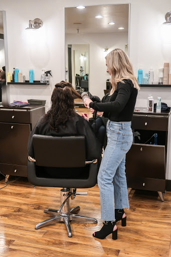 Beauty Salon «Main Street Salon», reviews and photos, 1202 Main St, Sumner, WA 98390, USA