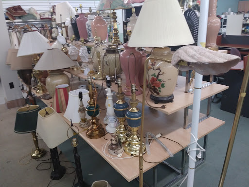 Thrift Store «Crystal River Super Thrift Store», reviews and photos, 820 S Suncoast Blvd, Homosassa, FL 34448, USA