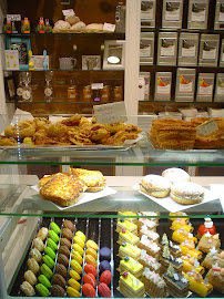 Atmosphère du Restaurant Plaisirs Sucrés Pâtisserie Boulangerie à Landerneau - n°2