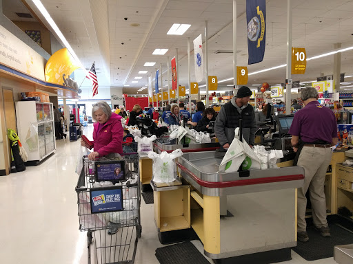 Grocery Store «Stop & Shop», reviews and photos, 498 Bushy Hill Rd, Simsbury, CT 06070, USA