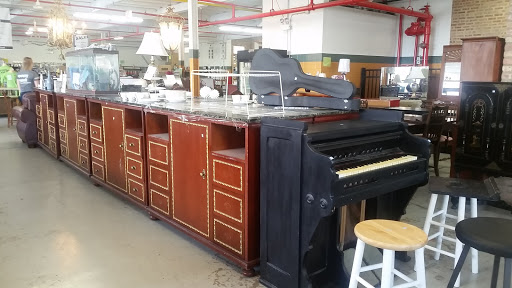 Non-Profit Organization «Habitat for Humanity ReStore Chicago», reviews and photos