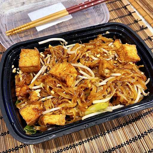 Munch Thai Food & Sweet Tea image