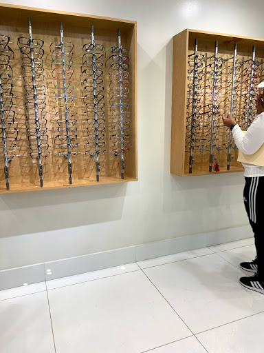 Optician «Ariel Optica», reviews and photos, 980 W 23rd St, Hialeah, FL 33010, USA