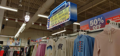 Clothing Store «Old Navy», reviews and photos, 13915 20th Ave, College Point, NY 11356, USA