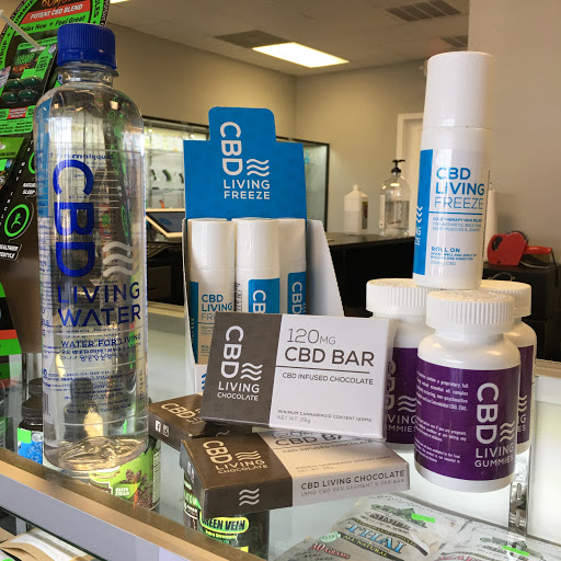 Tobacco Shop «Green Light Smoke Shop», reviews and photos, 466 Rayford Rd #104, Spring, TX 77386, USA