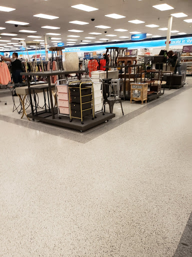 Clothing Store «Ross Dress for Less», reviews and photos, 12551 Jefferson Ave, Newport News, VA 23602, USA