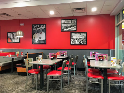 Shopping Mall «Gloucester Premium Outlets», reviews and photos, 100 Premium Outlets Dr, Blackwood, NJ 08012, USA