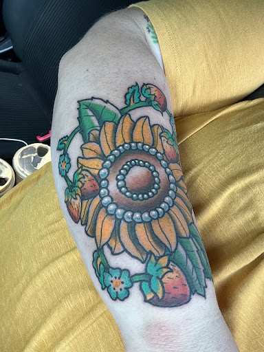 Explore heart tattoo ideas for ladies, creative tattoo ideas in Bethlehem, available at Broad Street Tattoo Parlour