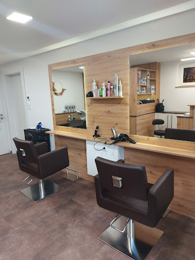 Friseur HAIRGRICHT Maria Gsell In Gnas