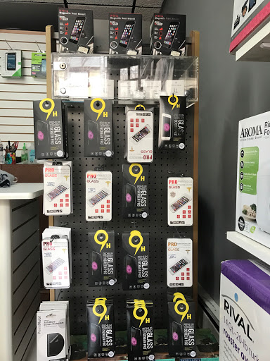 Computer Repair Service «iTech iPhone Repair», reviews and photos, 25 Seminole Ave, Lake Hiawatha, NJ 07034, USA