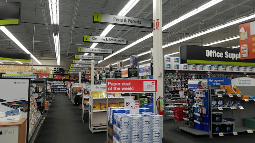Office Supply Store «Staples», reviews and photos, 6272 Saginaw Rd, Grand Blanc, MI 48439, USA