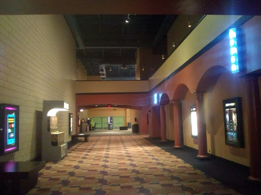 Movie Theater «Regal Cinemas Kansas City 18», reviews and photos, 3200 Ameristar Dr, Kansas City, MO 64161, USA