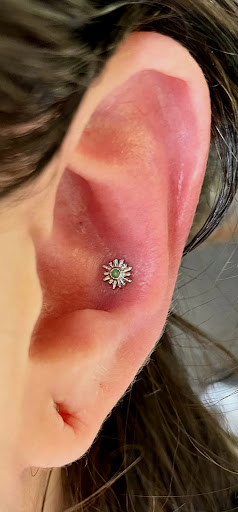 Tattoo Shop «High Priestess Piercing & Tattoo», reviews and photos, 2475 NW Monroe Ave, Corvallis, OR 97330, USA