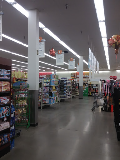 Supermarket «Hy-Vee», reviews and photos, 110 S D St, Oskaloosa, IA 52577, USA