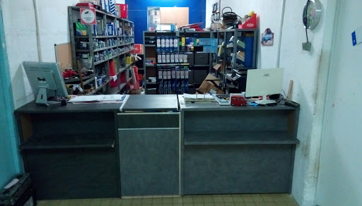 Photo 1 - comptoir automobile