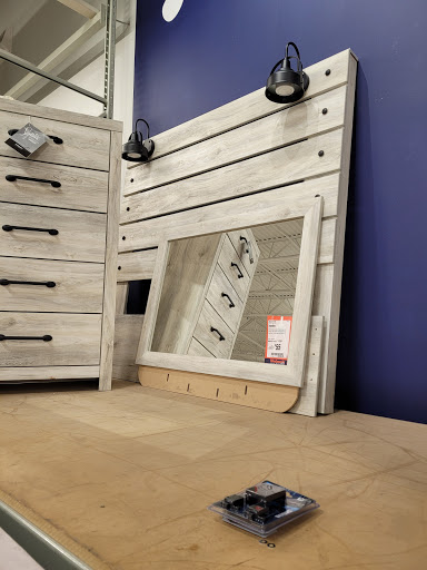 Furniture Store «Weekends Only Furniture & Mattress», reviews and photos, 8315 Center Run Dr, Indianapolis, IN 46250, USA