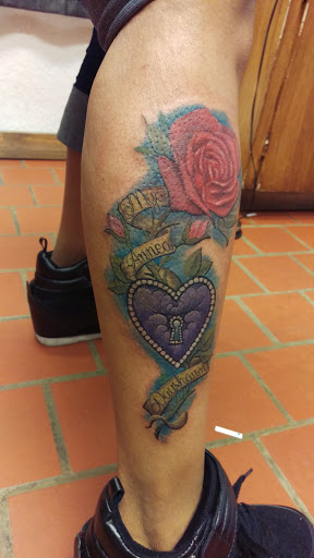 Tattoo Shop «Untouchable Ink», reviews and photos, 204 S Spring Garden Ave, DeLand, FL 32720, USA