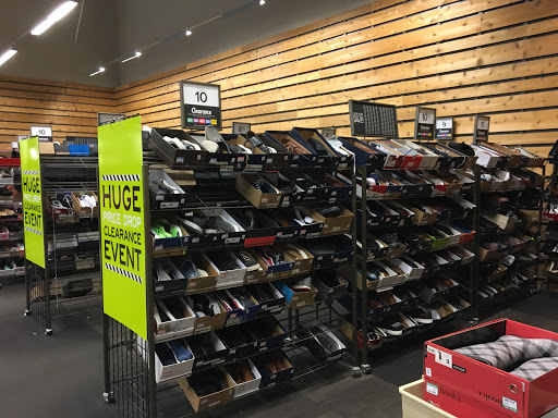 Shoe Store «DSW Designer Shoe Warehouse», reviews and photos, 300 Commons Way, Bridgewater, NJ 08807, USA