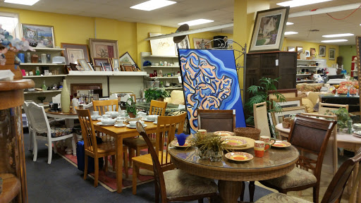 Thrift Store «St. Vincent de Paul Society Thrift Store», reviews and photos, 3196 Davis Blvd, Naples, FL 34104, USA