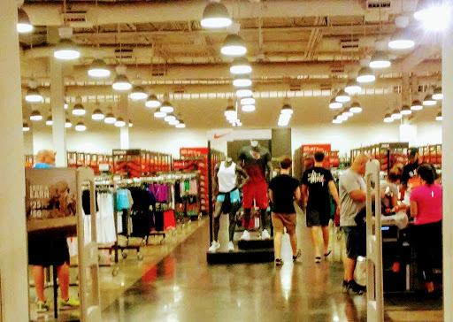 Sporting Goods Store «Nike Clearance Store», reviews and photos, 5000 S Arizona Mills Cir #240, Tempe, AZ 85282, USA