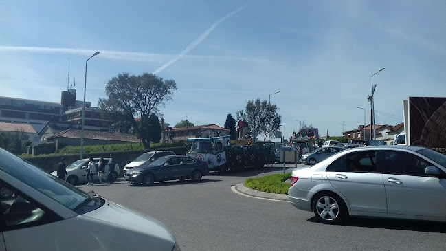 Avaliações doEstádio Adelino Ribeiro Novo em Barcelos - Campo de futebol