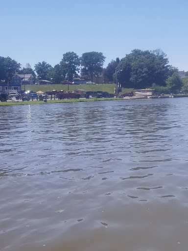 Canoe & Kayak Store «West River Paddle Sports», reviews and photos, 655 W River Rd, Vermilion, OH 44089, USA