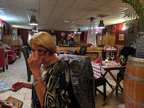 Atmosphère du Restaurant français Les Tables d'Aymeries à Aulnoye-Aymeries - n°2