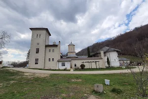 Arnota monastery image