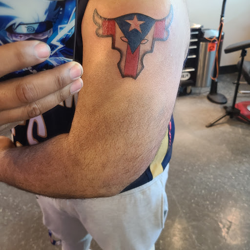 Tattoo Shop «Red Rabbit Studio», reviews and photos, 454 W Turkeyfoot Lake Rd, Akron, OH 44319, USA