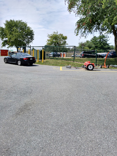 Truck Rental Agency «U-Haul Moving & Storage of Airpark», reviews and photos, 7831 Beechcraft Ave, Gaithersburg, MD 20879, USA