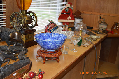 Country Corner Antiques