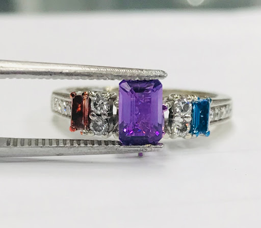 Jewelry Store «Tidewater Diamond», reviews and photos, 200 N Battlefield Blvd #3, Chesapeake, VA 23320, USA