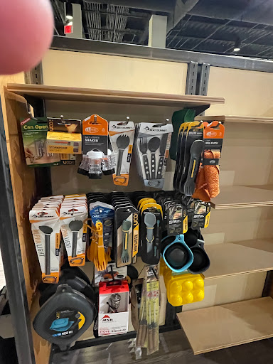 Clothing Store «L.L. Bean», reviews and photos, 4401 W 119th St, Leawood, KS 66209, USA