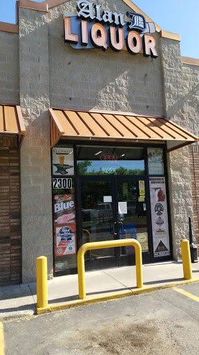 Pizza Restaurant «Alan D Liquor», reviews and photos, 2300 W Auburn Rd, Rochester Hills, MI 48309, USA