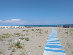 Foto de Spiaggia Marina di Pisticci - lugar popular entre os apreciadores de relaxamento