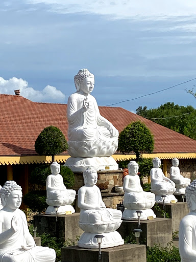 Chua Bo De Dao Trang Meditation Center