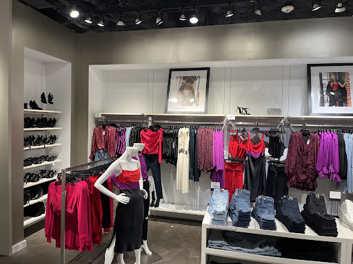 Clothing Store «Express», reviews and photos, 4396 Holly Drive, Beavercreek, OH 45440, USA