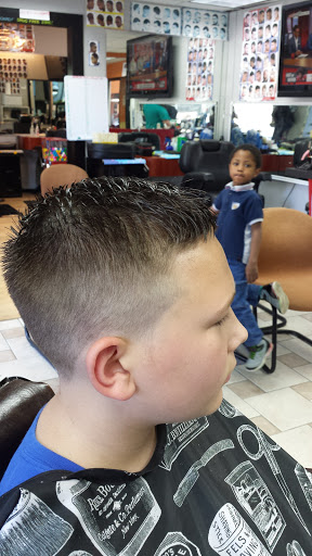 Barber Shop «St. Johns Barber Shop», reviews and photos, 22815 Pacific Hwy S, Des Moines, WA 98198, USA