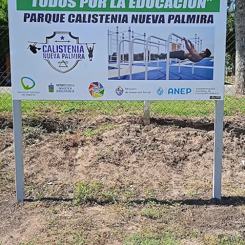Plaza De Deportes De Nueva Palmira - Gimnasio