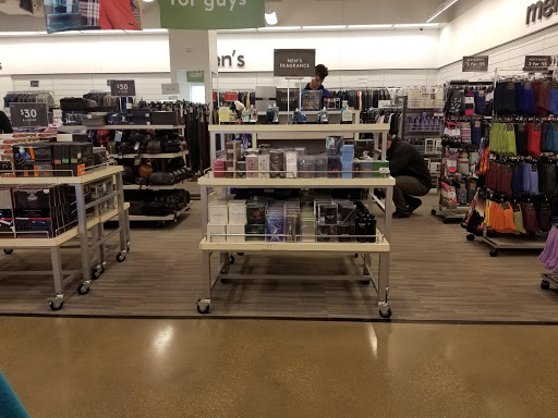 Department Store «Nordstrom Rack Lincoln Park», reviews and photos, 1551 N Sheffield Ave, Chicago, IL 60642, USA
