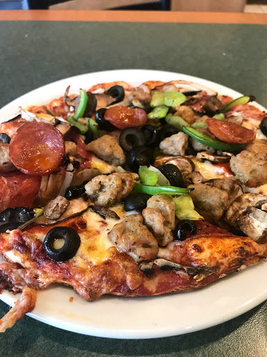 Pizza Restaurant «Round Table Pizza», reviews and photos, 1359 Washington Ave, San Leandro, CA 94577, USA
