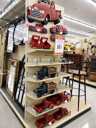 Craft Store «Hobby Lobby», reviews and photos, 255 W Roosevelt Rd, Lombard, IL 60148, USA