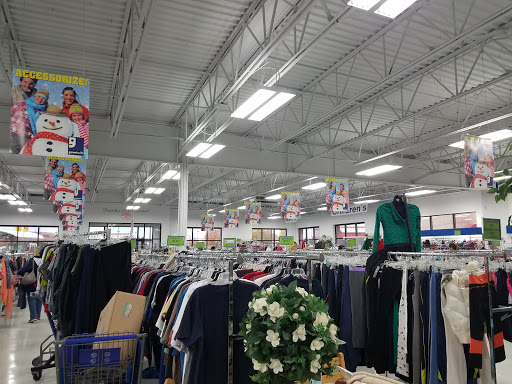 Thrift Store «Goodwill Retail Store of Lake St. Louis», reviews and photos, 913 Robert Raymond Dr, Lake St Louis, MO 63367, USA