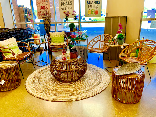 Home Goods Store «Tuesday Morning», reviews and photos, 15921 Manchester Rd, Ellisville, MO 63011, USA