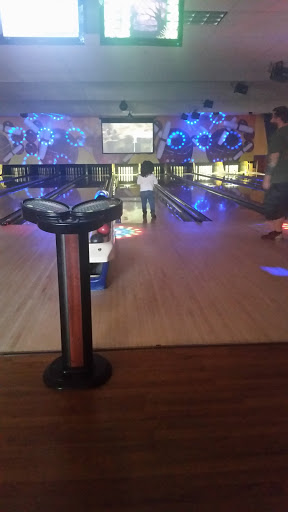 Bowling Alley «Mohegan Bowl», reviews and photos, 51 Thompson Rd, Webster, MA 01570, USA