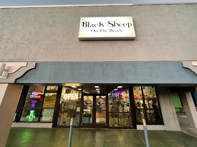 Black Sheep On The Beach - Smoke Shop and Kava Bar