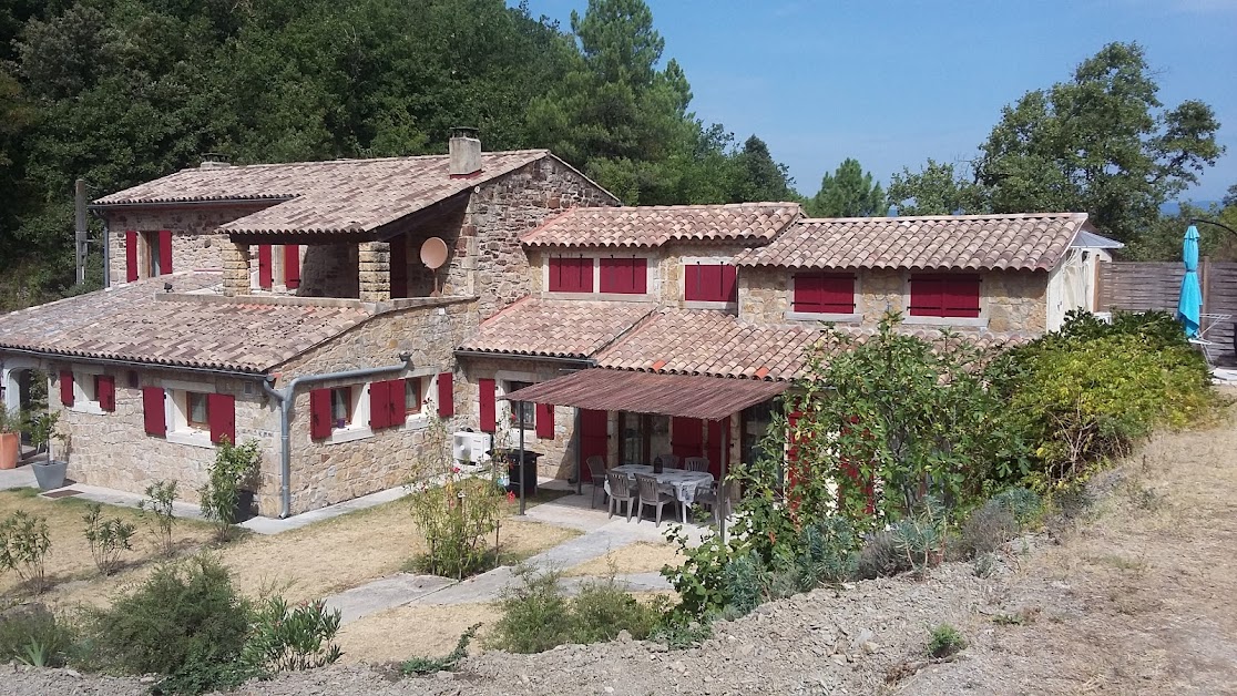 Mas du Mont-Long Gîte labelisé 3 étoiles et studio climatisés avec piscine location vacances Ardèche Sud à Banne (Ardèche 07)